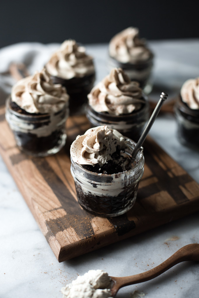 dark chocolate, espresso and amaretto spoon cakes // ohhoneybakes.com