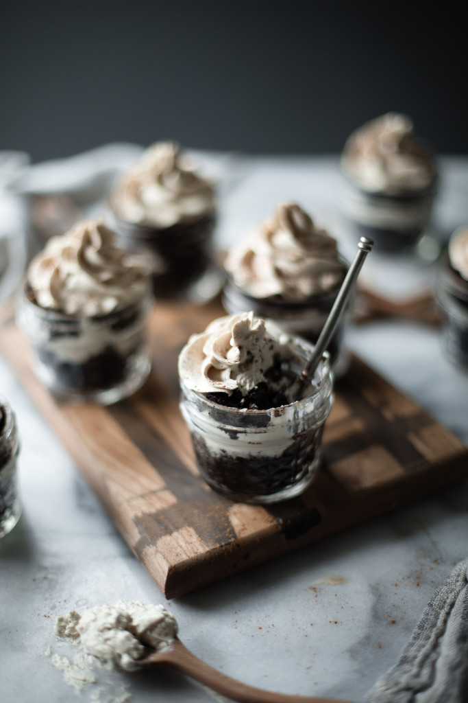 dark chocolate, espresso and amaretto spoon cakes // ohhoneybakes.com