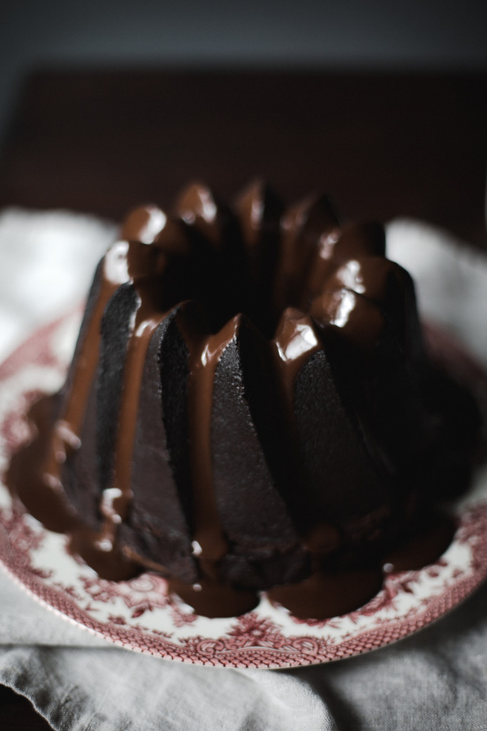 chocolate and bay leaf pound cake // ohhoneybakes.com