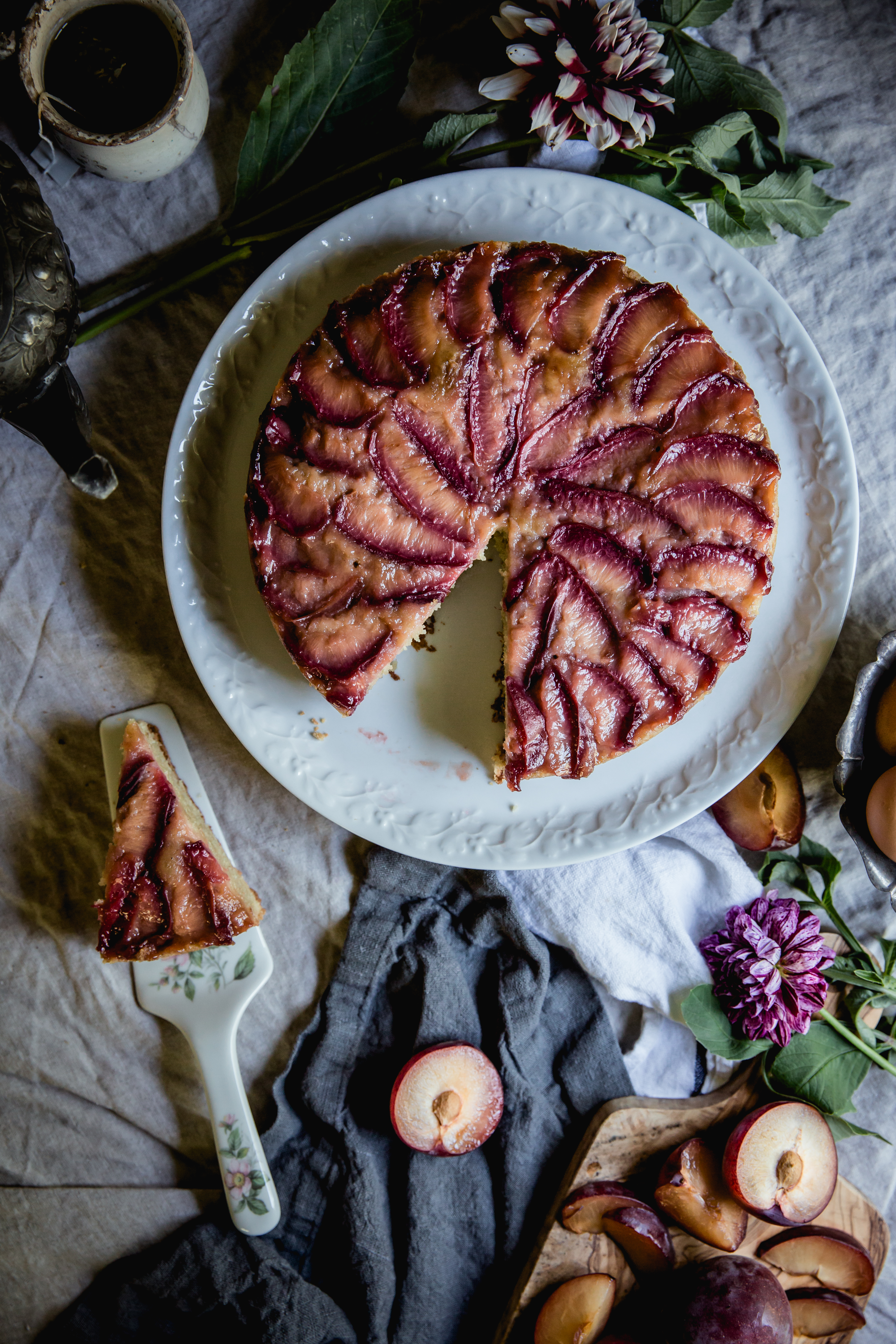 almond and apricot upside down cake (gluten-free) // ohhoneybakes.com