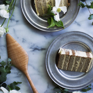 chamomile cake with vanilla maple buttercream